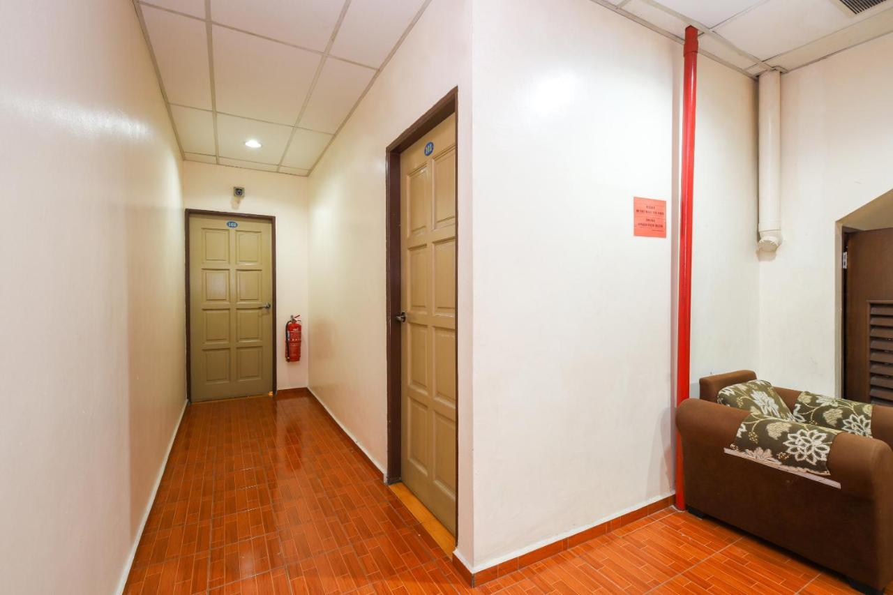 Oyo 89763 Bluewater Hotel Mersing Exterior photo