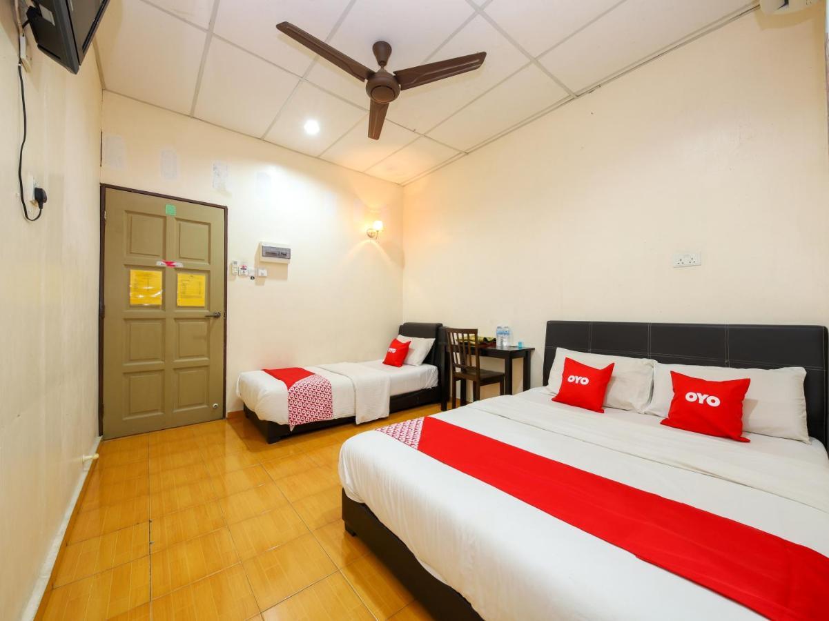 Oyo 89763 Bluewater Hotel Mersing Exterior photo